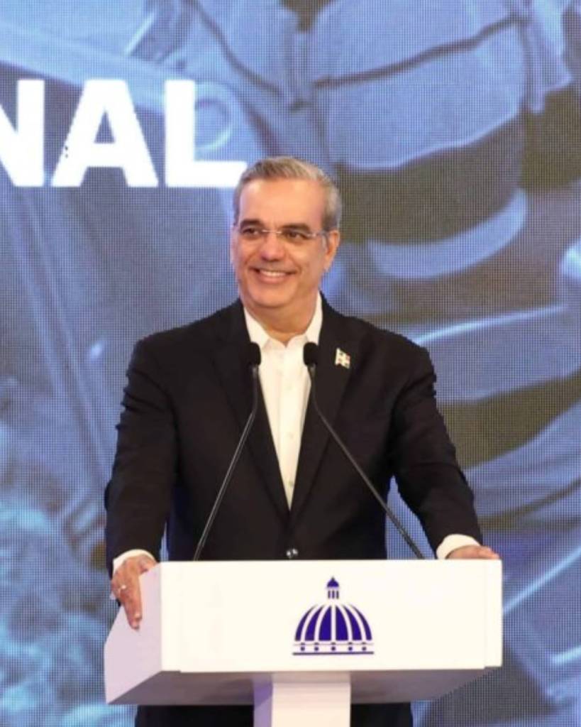 Abinader responde a marcha de Fuerza del Pueblo: “El peor enemigo que ellos tienen es Google”