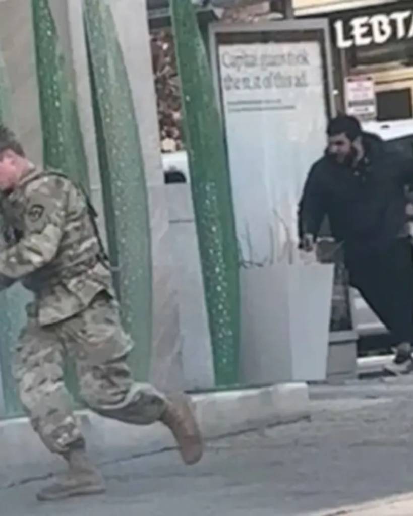 Nuevas imágenes impactantes muestran el tiroteo donde la Guardia Nacional de EE.UU. responde el fuego al sospechoso Afgano