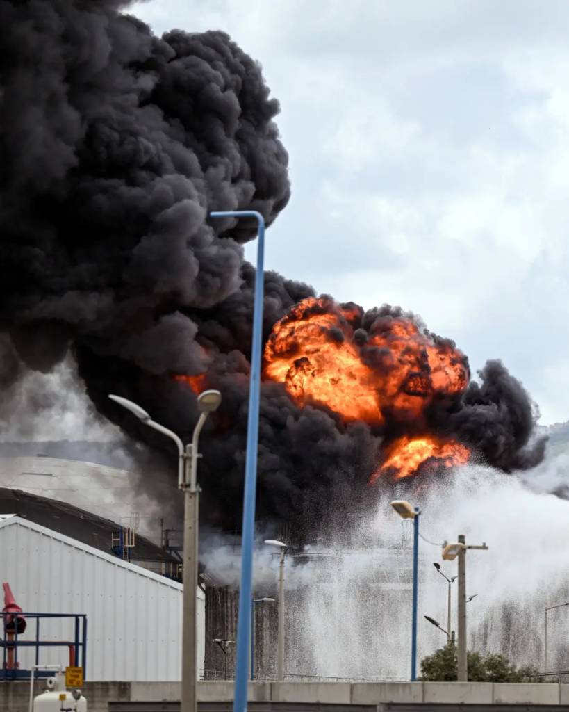Trump lanza ultimátum a Irán tras ataque a refinería en Israel y advierte respuesta “inminente”