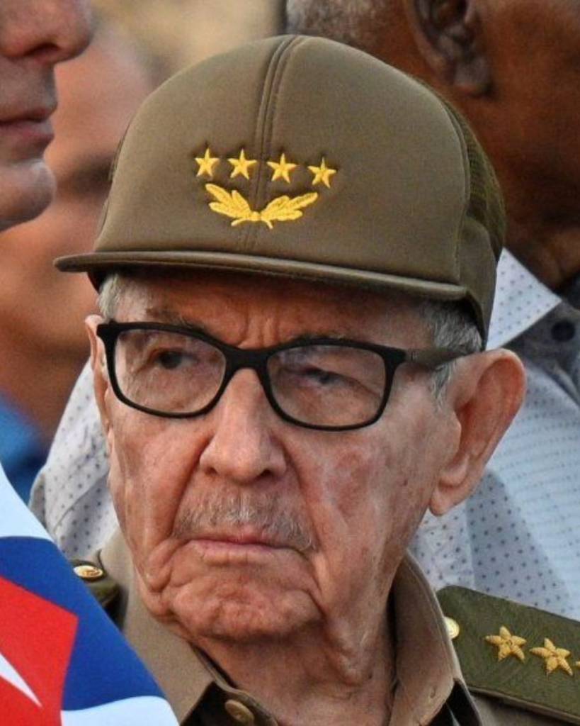 Raúl Castro no ha muerto, está gravemente enfermo con equipos de soporte vital