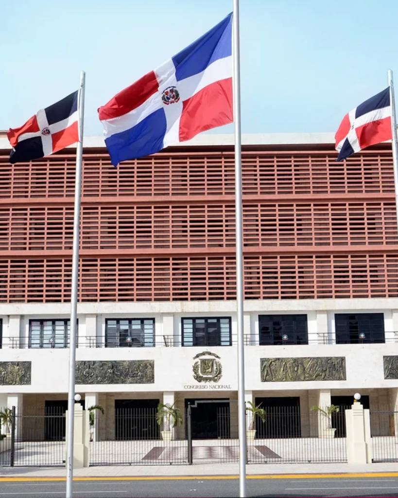 Congreso aprueba nueva Ley de Contrataciones Públicas que promueve transparencia y eficiencia 