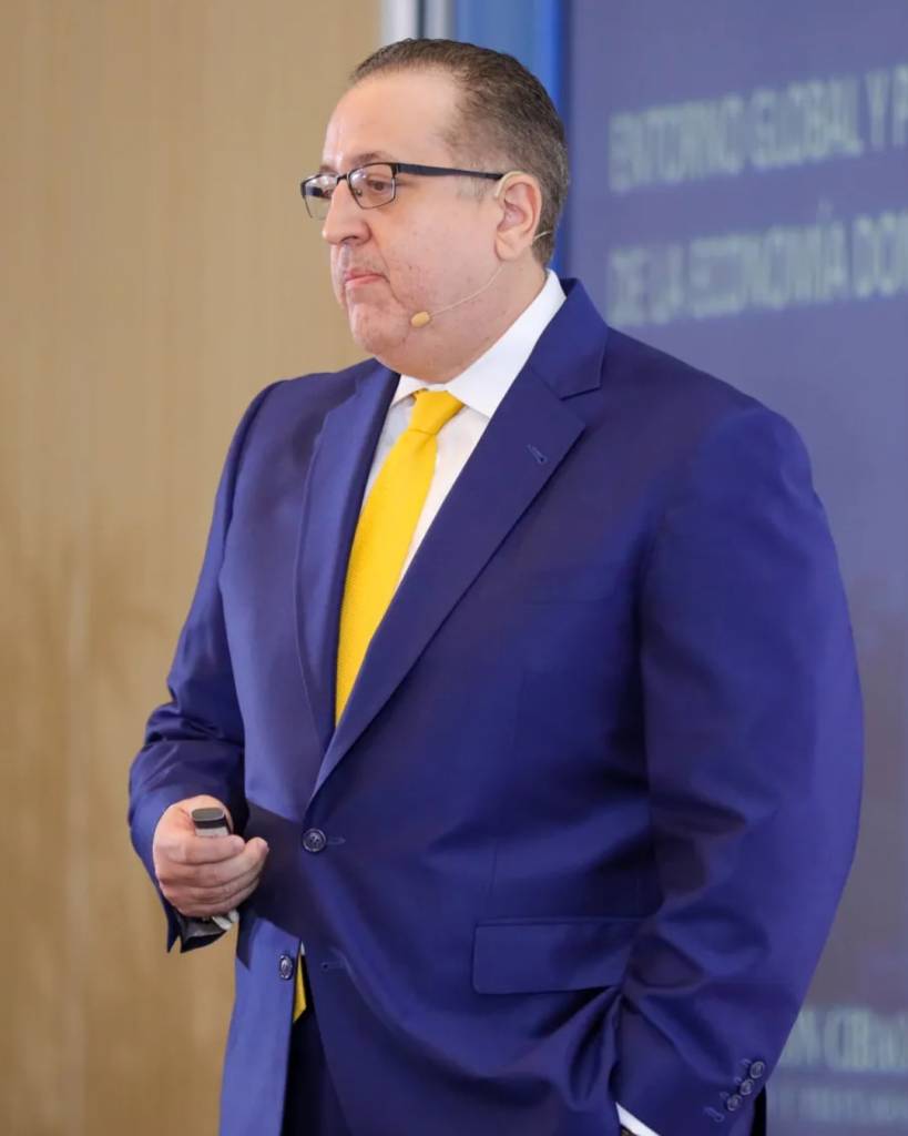 Magín J. Díaz: Experiencia técnica y visión económica para liderar el Ministerio de Hacienda